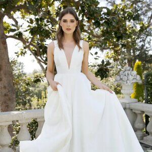 Jenny Yoo Octavia Wedding Dress - Brand New, Unaltered